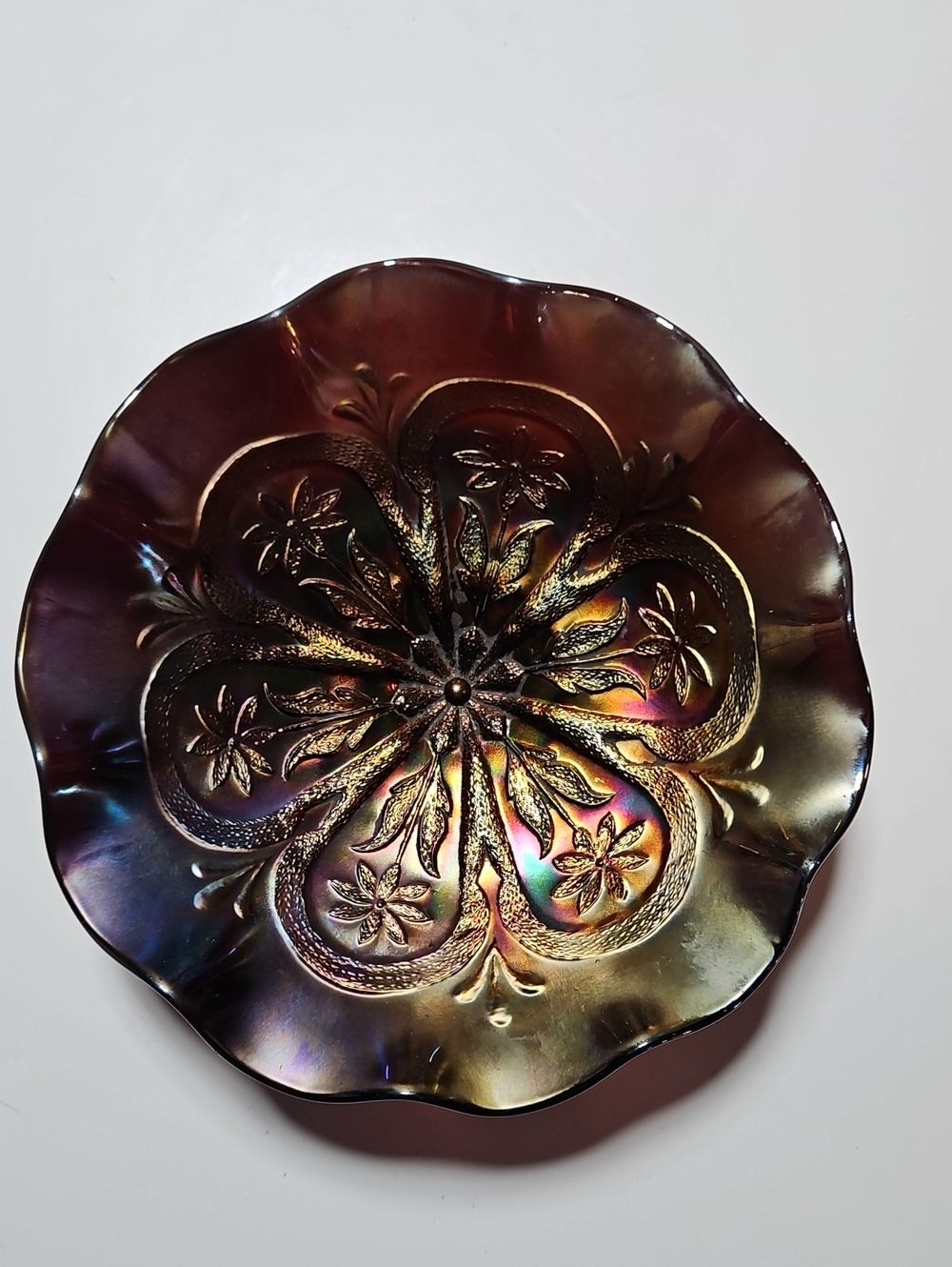 Antique Dugan Flowers & Frames Amethyst Carnival Glass Ruffled 9" Display Bowl